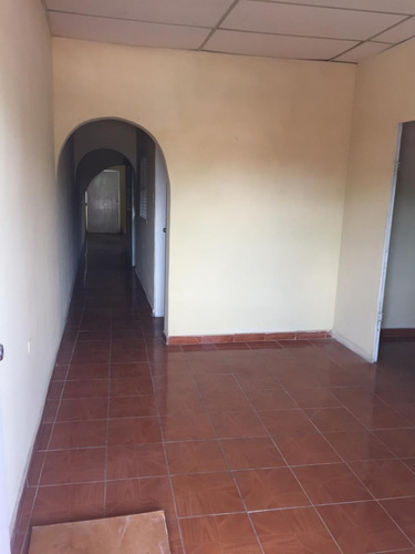 Imagen 13 de 16 de Casa En Venta Urb. Piñonal Precio De Oportunidad 04126903606