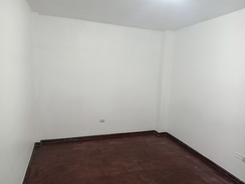 Dpto De 2 Dormitorios Con Moderno Acabado De Melamine En La Cocina Y En Zona Colidante Con El Distrito De San Miguel. A Un Paso Del Circuito De Playas, Ciclovías Y Centros Comerciales
