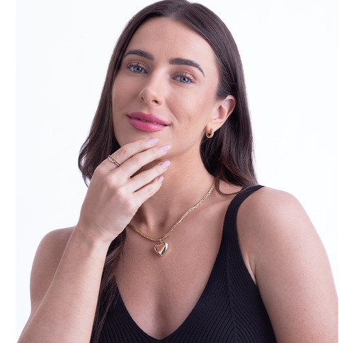 Anel Com Corações Em Ouro 18k Com 10 Pontos De Diamante Aro