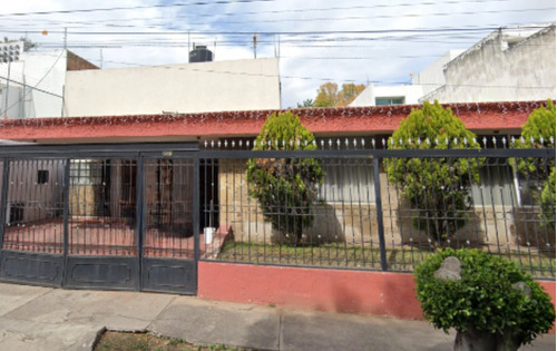 Casa En Venta, Recuperación Bancaria, Col. Circunvalación Vallarta, Guadalajara, Jalisco. Laab2