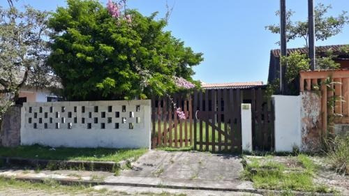 Edícula Lado Praia Com Varanda Em Itanhaém Litoral Sul De Sp