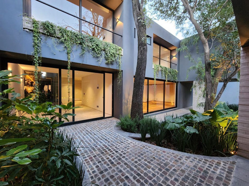 Espectacular Casa Para Estrenar En Lluvia, Jardines Del Pedr