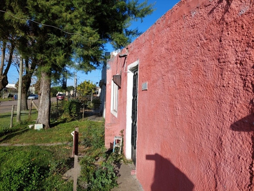 Imagen 2 de 6 de Vendo Casa De Dos Dormitorios Para Reciclar