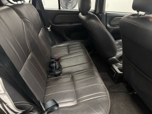 Mitsubishi Pajero TR4 2.0 4x2 Flex Aut. 5p