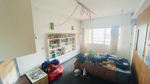 Imagen 7 de 17 de Venta De Apartamento Cuatro Dormitorios En Centro Garaje
