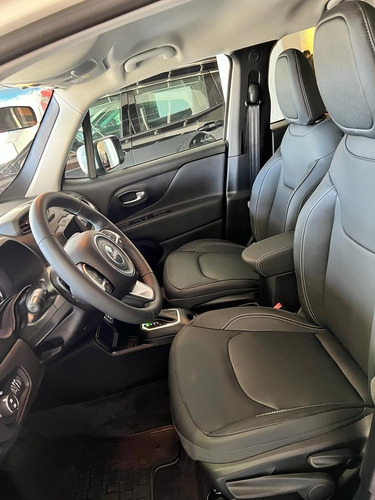 Imagen 14 de 16 de Jeep Renegade Sport At