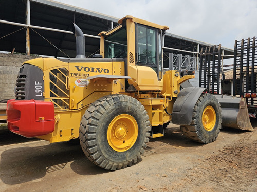 Pa Carregadeira Volvo 924g L90 938 Caterpillar 938g Ano 2016