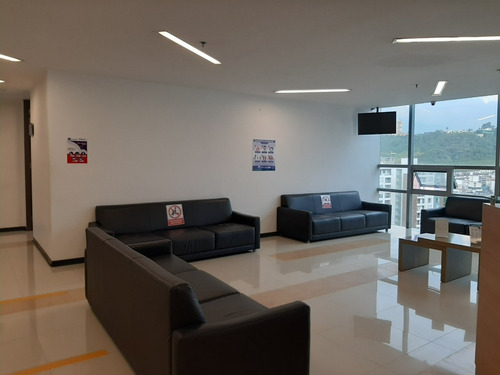 Imagen 4 de 6 de Alquiler Consultorio El Cable Manizales, Cod. 5088827