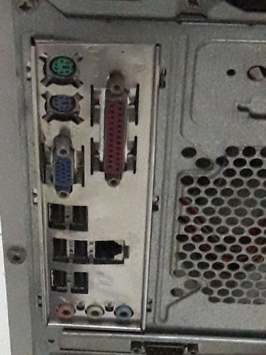 Cpu Torre Gabinete Computador De Mesa Antigo Ddr400