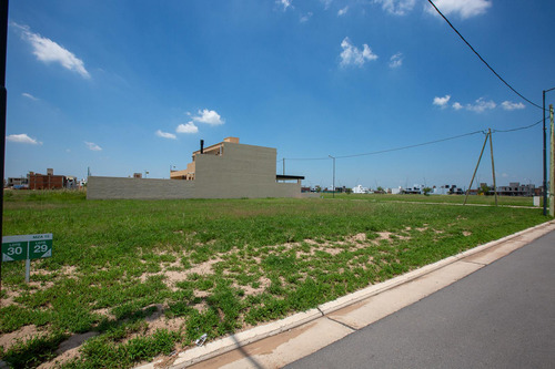 Venta Terreno En Terrazas De Manantiales- Consultá Financiación
