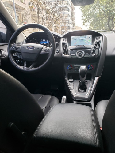 Ford Focus Titanium At 5p 2016 Gris Oscuro, Excelente Estado
