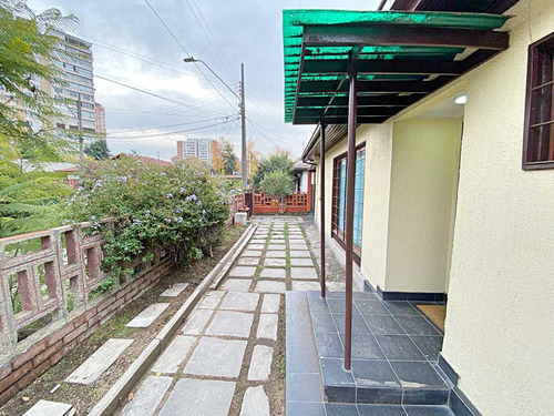 Manquehue // Colón (94992)