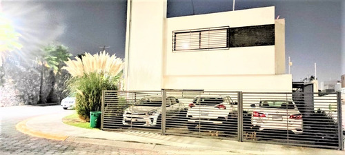 Imagen 1 de 14 de Casa Renta Loma Dorada Priv 3 Rec A/c Paneles Solares