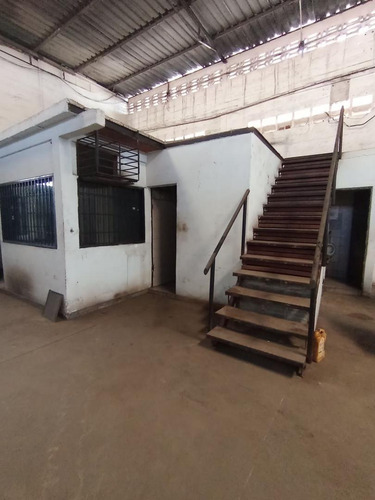 En Venta Galpón En La Vía Alterna, Sector Campo Claro - Barcelona - Anzoátegui