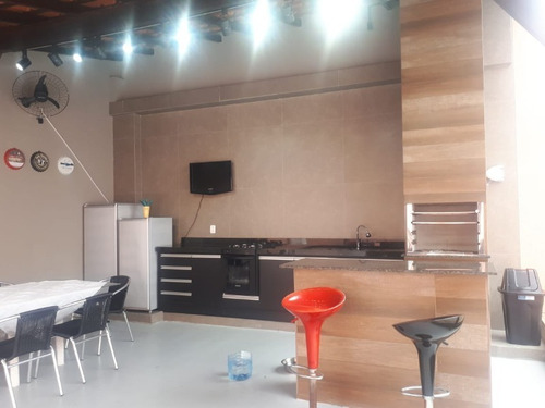Imagem 5 de 6 de Casa Com Piscina No Centro De Balneário Camboriú - C498 - 34951898