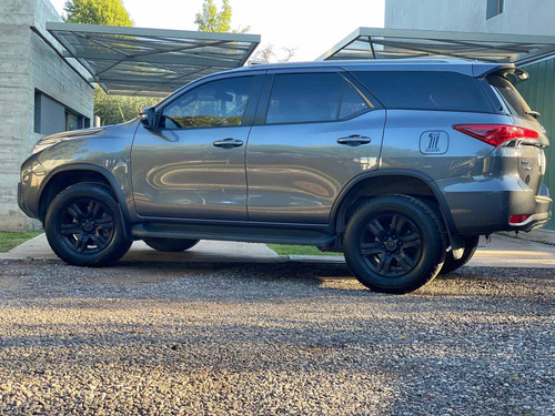 Toyota Sw4 2.8 Sr 177cv 4x4 2019