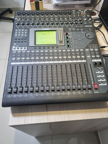Mesa De Som 01v96i Digital Yamaha (Usado)