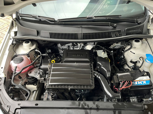 Volkswagen Fox 1.6 16v Msi Highline Total Flex 5p
