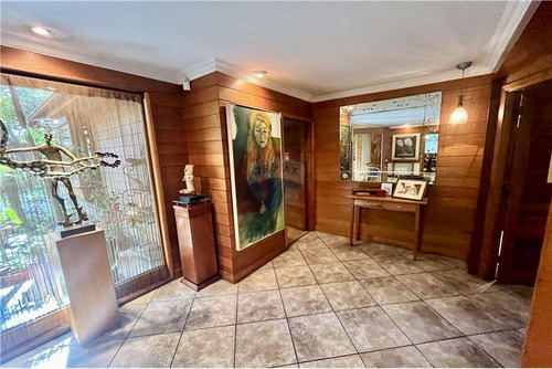 Casa Con Espacio Comercial En Venta