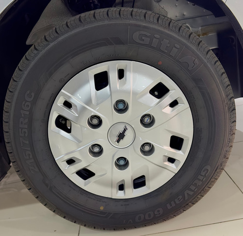 Chevrolet Express Max 2025
