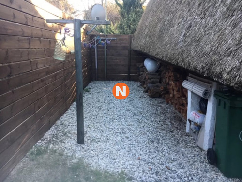Muy Linda Casa En Venta, Gran Terreno Y Barbacoa