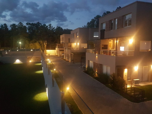 Imagen 11 de 14 de Duplex En Venta En Complejo Green Village-villa Rosa, Pilar