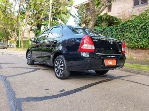 Toyota Etios 1.5 Platinum 4 p