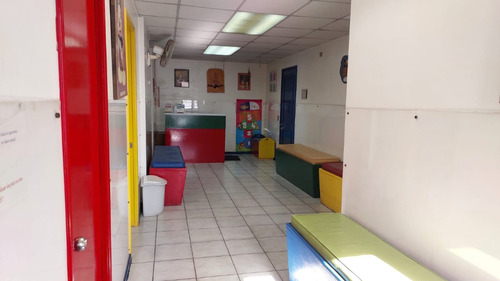 Excelente Ubicación Y Con Baño Privado