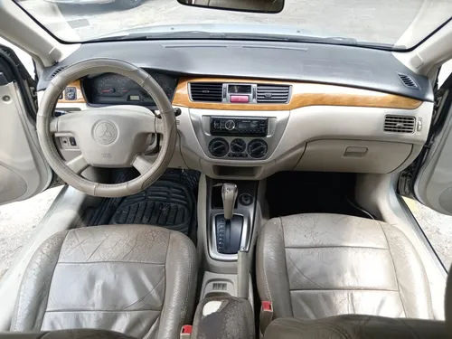 Mitsubishi Lancer Touring