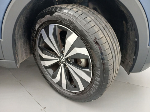 Volkswagen T-Cross 1.0 200 TSI TOTAL FLEX COMFORTLINE AUTOMÁTICO