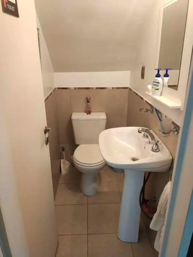 Imagen 5 de 10 de Dúplex En Venta De 2 Dormitorios C/ Cochera En Quilmes Oeste