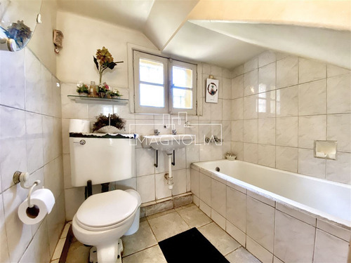 Casa En Venta 4d, 3b, 3e, Piscina Y Gran Terreno En Ñuñoa.