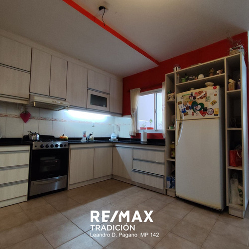 Venta Casa 3 Dorm. - Carlos Gardel 365, Rcia.