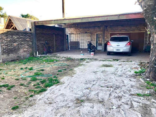 Imagen 2 de 7 de Lote Con Mejoras En Muy Buena Ubicación.