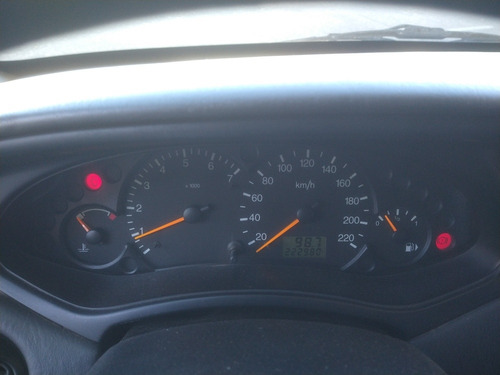 Ford Focus 1.6 Ambiente 2004