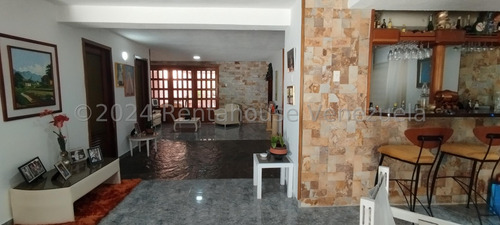 Casa En Venta En El Cafetal Mls 24-17015 Yf