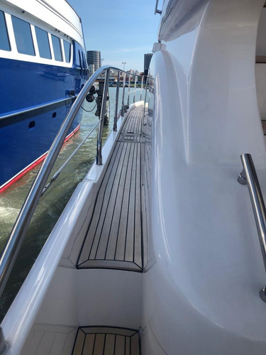 Lancha Intermarine 560 Full, Ano 2006. - Marina Atlântica