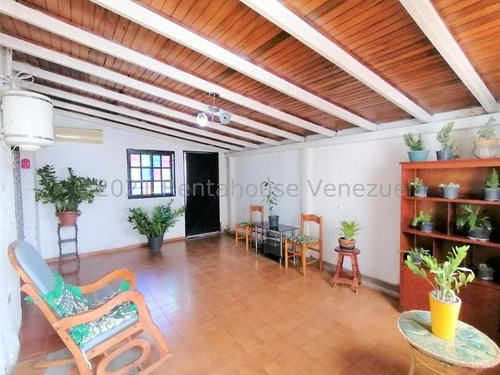Imagen 29 de 30 de Casas En Venta Cabudare /04245565759