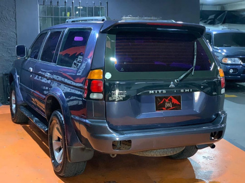 Imagen 4 de 11 de Mitsubishi Montero Sport Sport