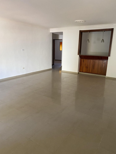 Apartamento En Alma Rosa I