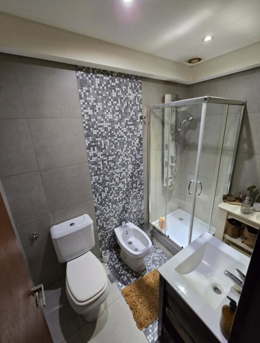 Espectacular Venta Casa De Tres Dormitorios En Parque Leloir