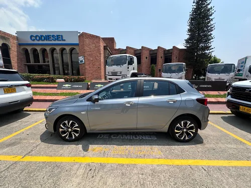 Chevrolet Onix 1.0T Premier Hatch At