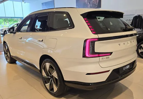 Volvo EX90 Ultra