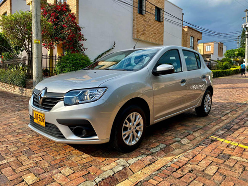 Renault Sandero 1.6 Authentique / Life