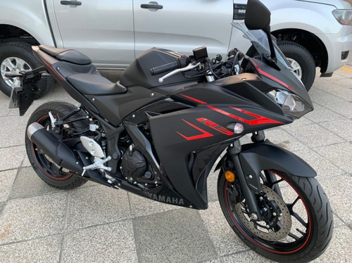Yamaha R3 2017