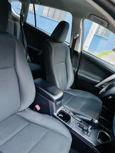 Toyota RAV4 2.5 Le At