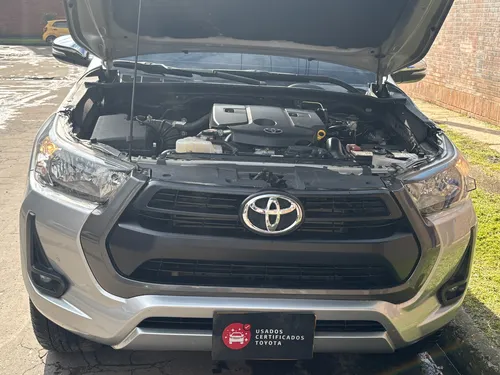 Toyota Hilux 2.4l