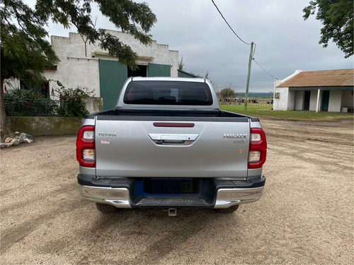 Toyota Hilux 2.8 Tdi Cd Srv 4X4 Mt
