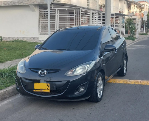 Mazda 2 Sedan Automático