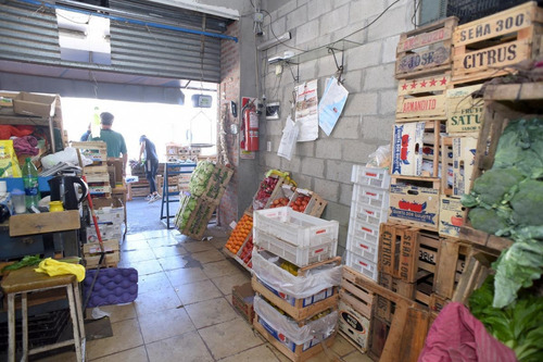 Imagen 3 de 12 de Venta Local En Lomas De Zamora